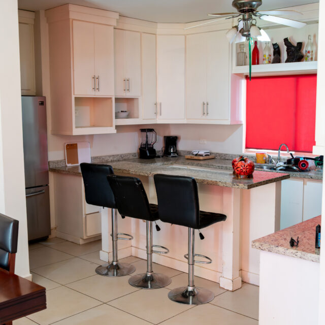 https://casademo.livinghermosillo.com/wp-content/uploads/2025/08/Z62_2144-640x640.jpg