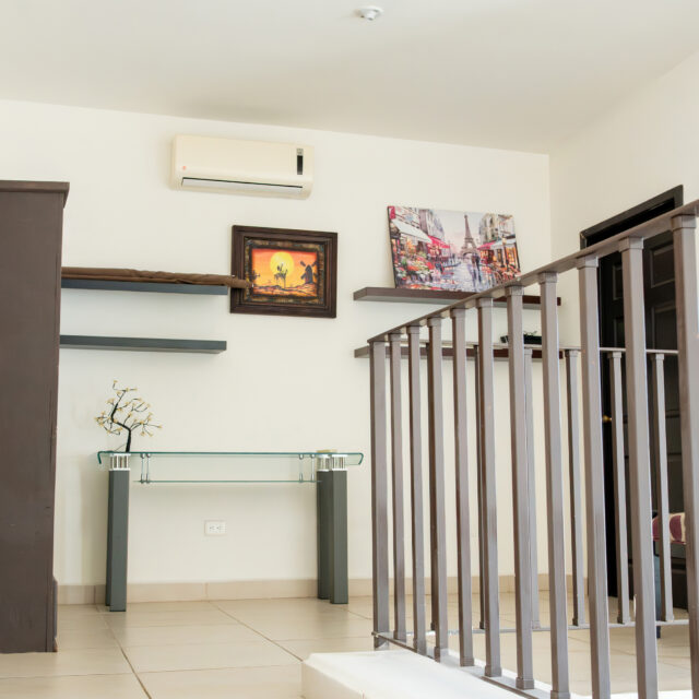 https://casademo.livinghermosillo.com/wp-content/uploads/2025/08/Z62_2150-640x640.jpg