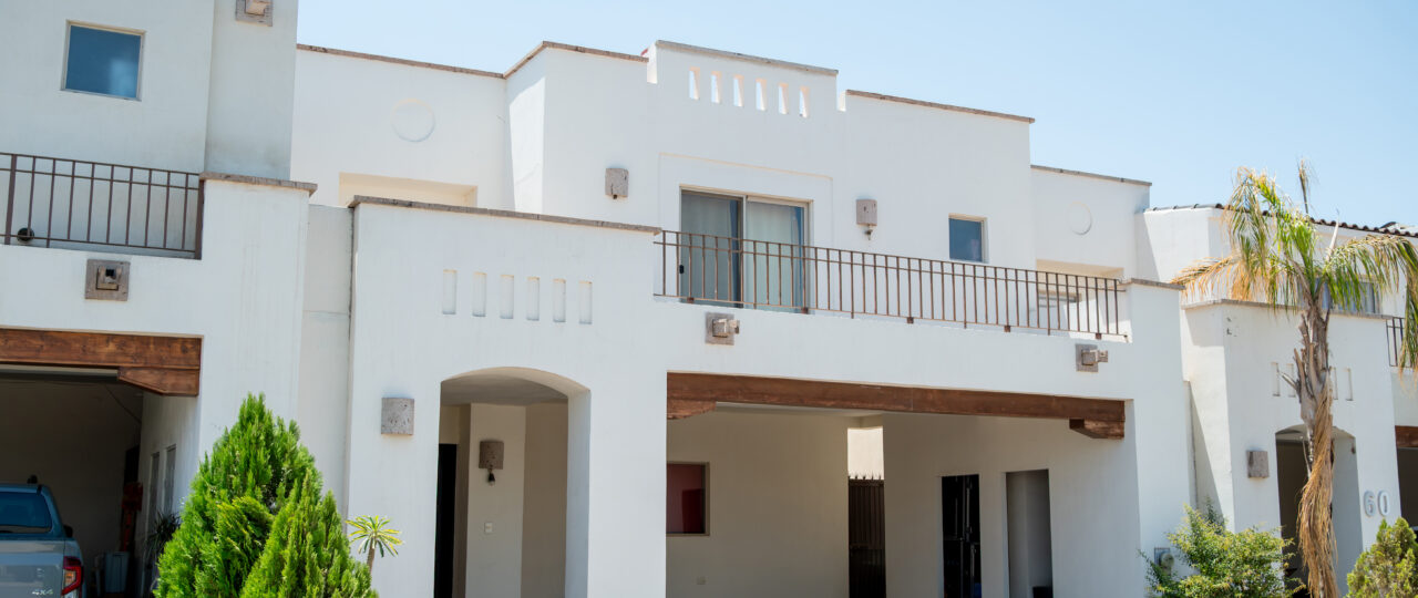 https://casademo.livinghermosillo.com/wp-content/uploads/2025/08/Z62_2261-1280x540.jpg